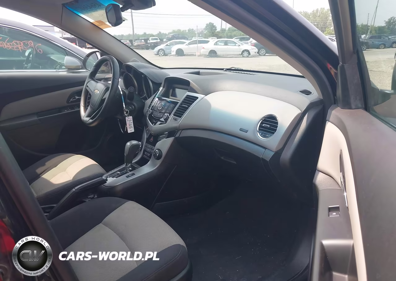2012 Chevrolet Cruze Ls VIN:1G1PC5SH2C7374703 - 5