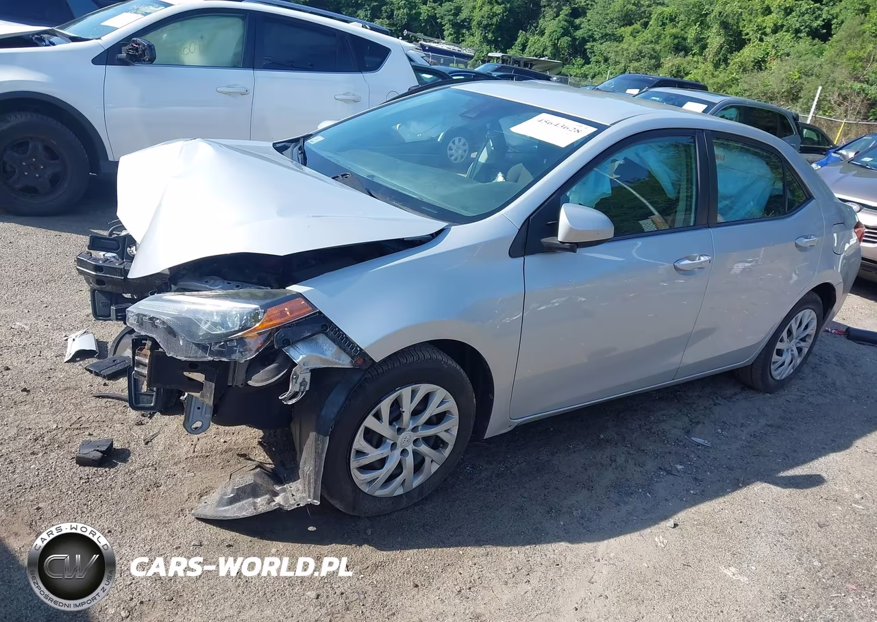 2018 Toyota Corolla Le VIN:2T1BURHE0JC061616 - 2