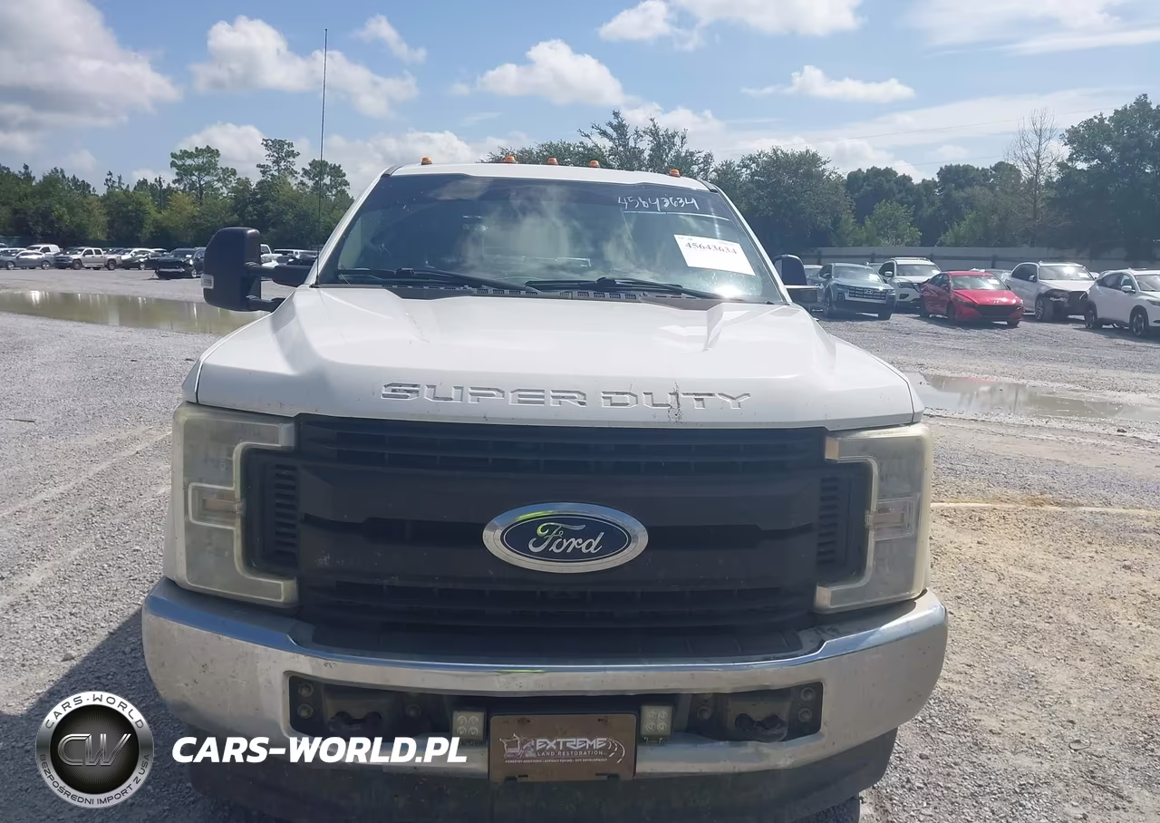 2017 Ford F-350 Chassis Xl VIN:1FD8W3H62HEC51446 - 12