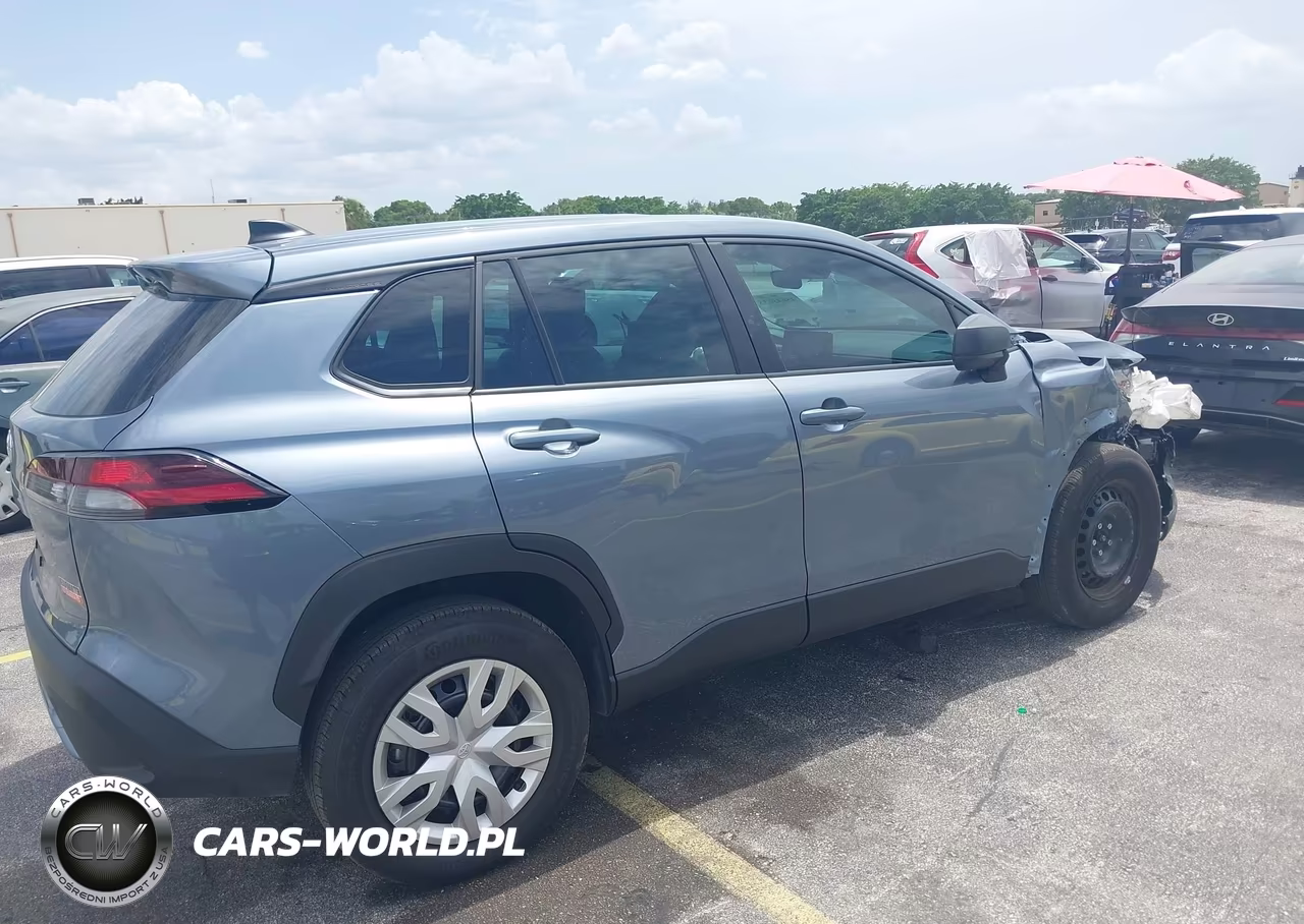 2026 Toyota Corolla Cross L VIN:7MUAAAAG1TV184407 - 4