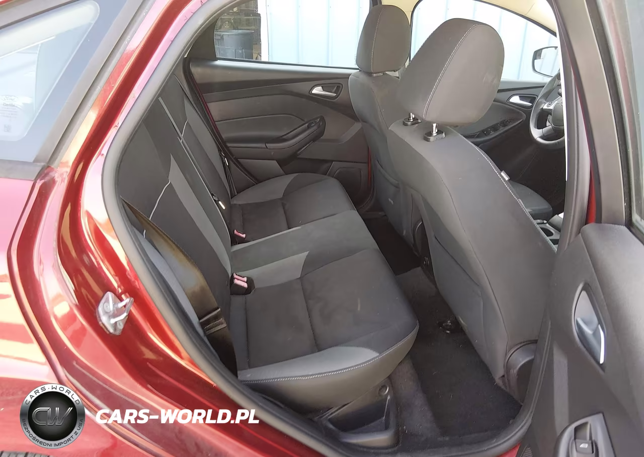 2014 Ford Focus Se VIN:1FADP3F28EL438641 - 8