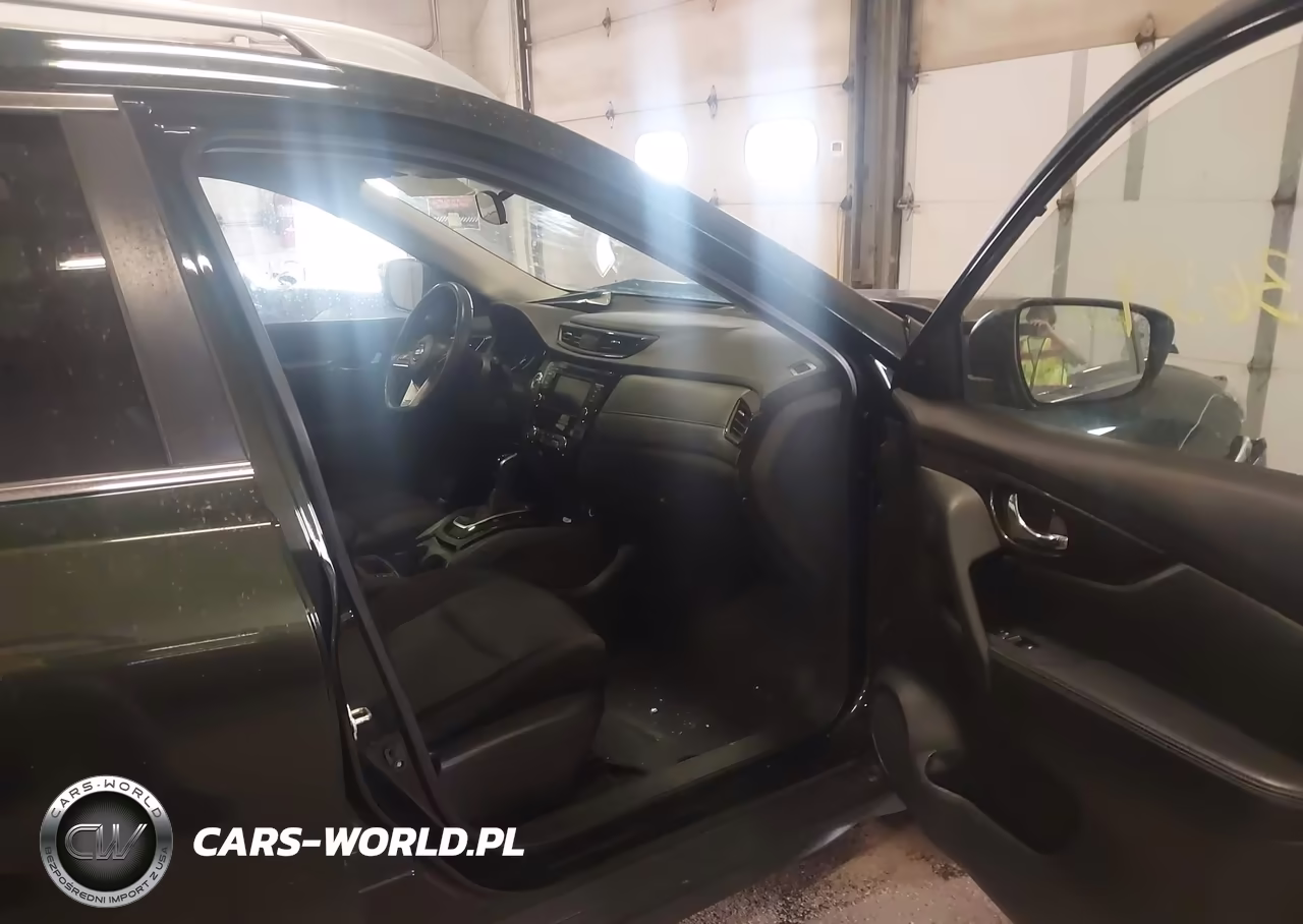 2020 Nissan Rogue S VIN:5N1AT2MV9LC717797 - 5