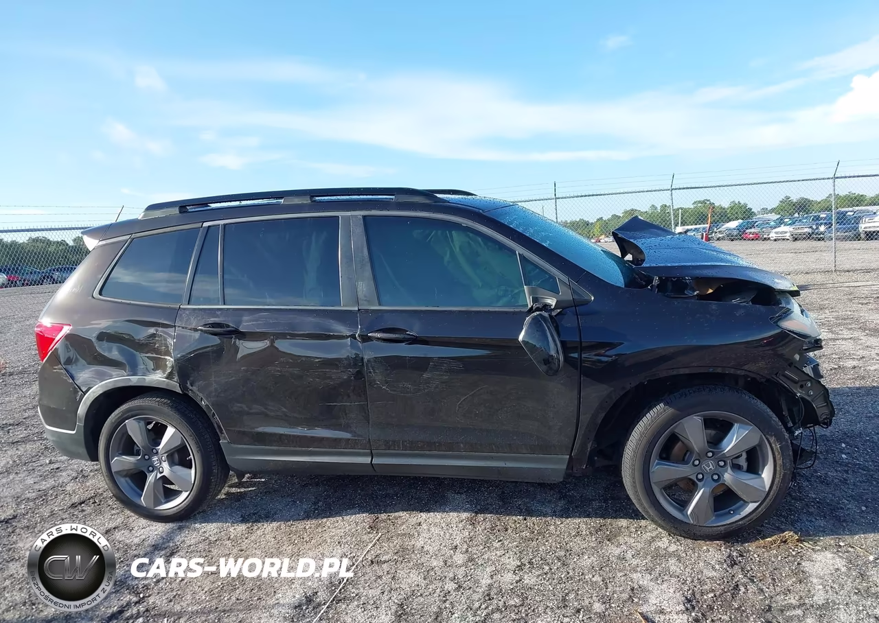2019 Honda Passport Touring VIN:5FNYF7H97KB006962 - 12