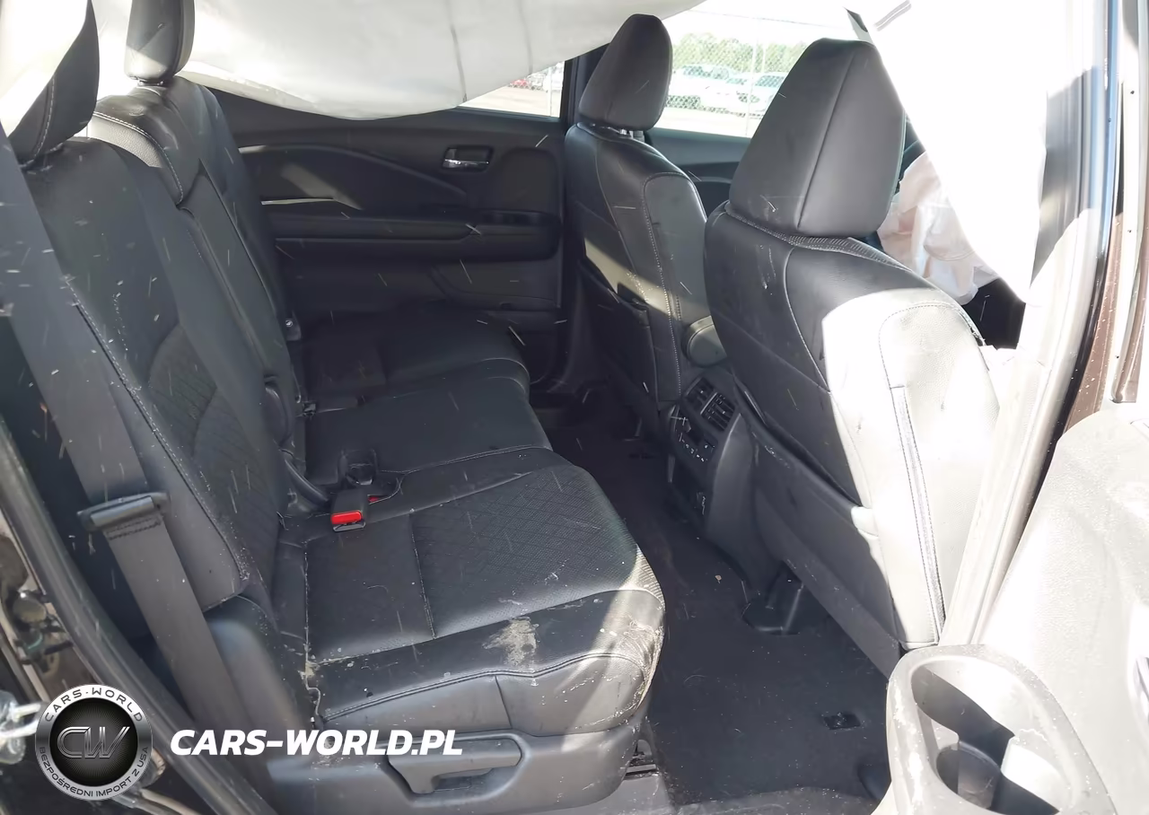 2019 Honda Passport Touring VIN:5FNYF7H97KB006962 - 8