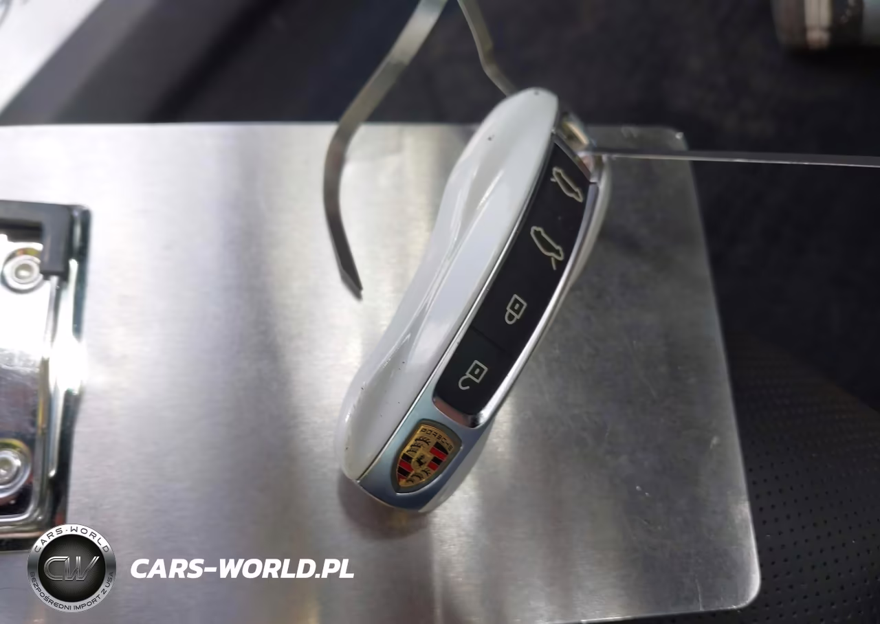 2024 Porsche Taycan 4S VIN:WP0AB2Y15RSA35693 - 11