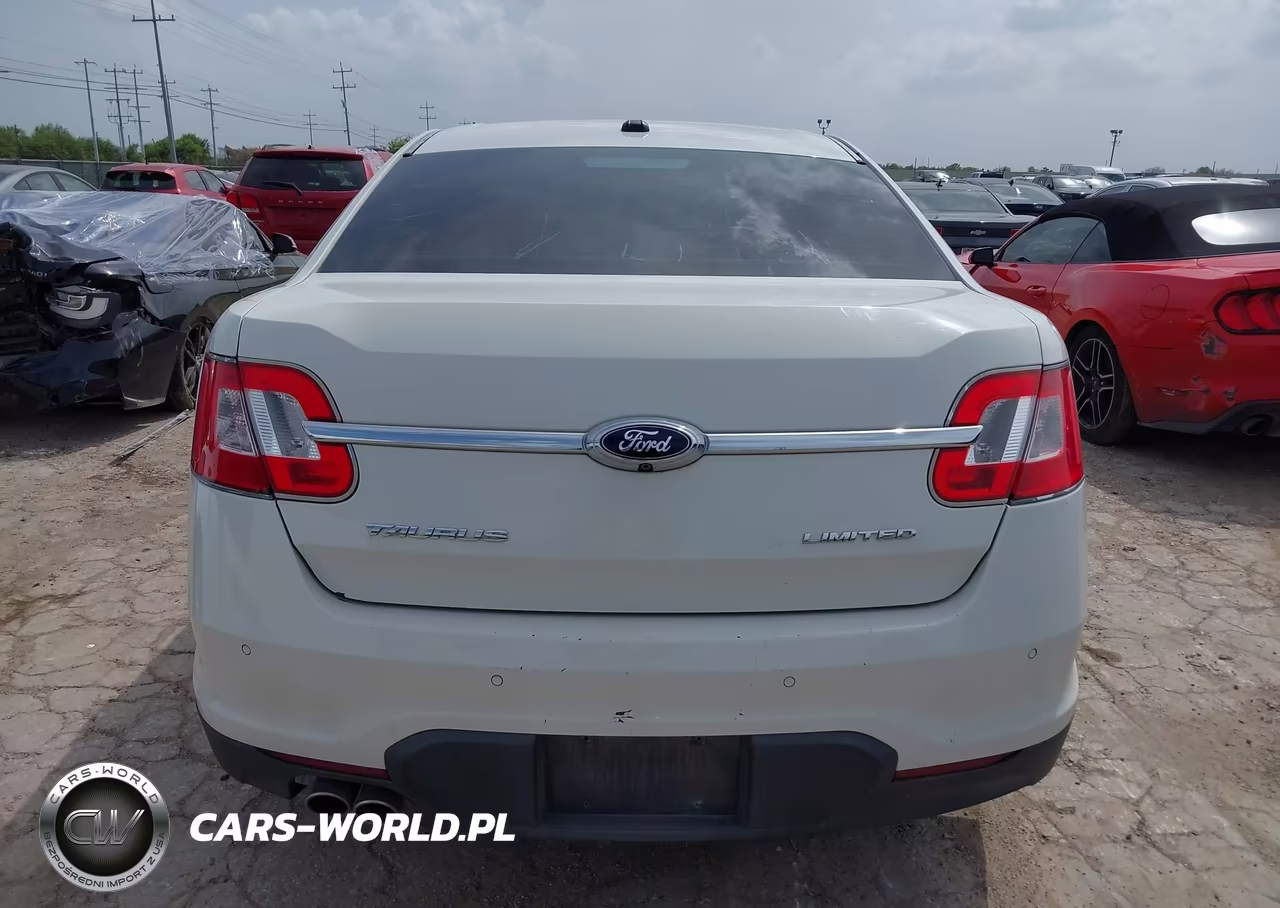 2010 Ford Taurus Limited VIN:1FAHP2FW3AG166033 - 16