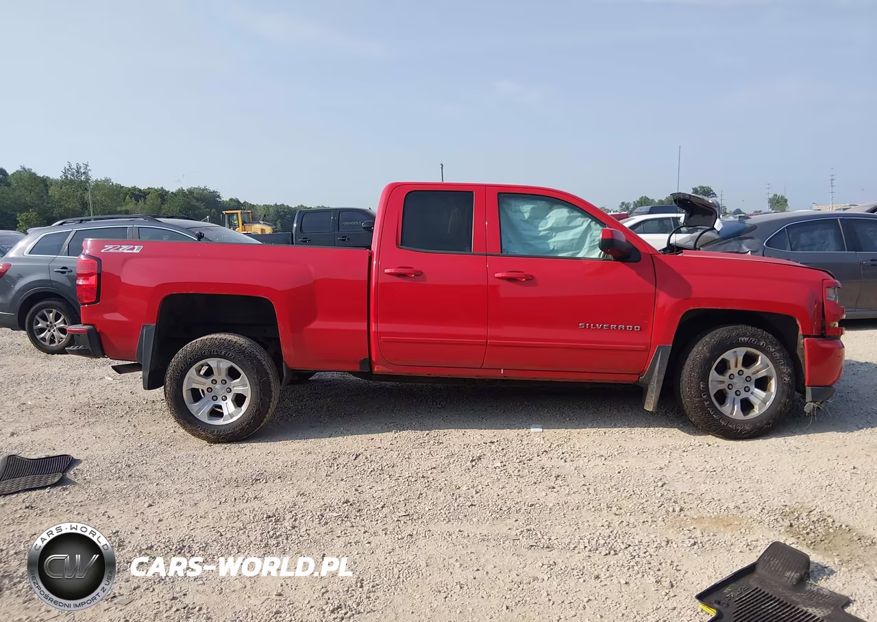 2017 Chevrolet Silverado 1500 2Lt VIN:1GCVKREC3HZ213250 - 13