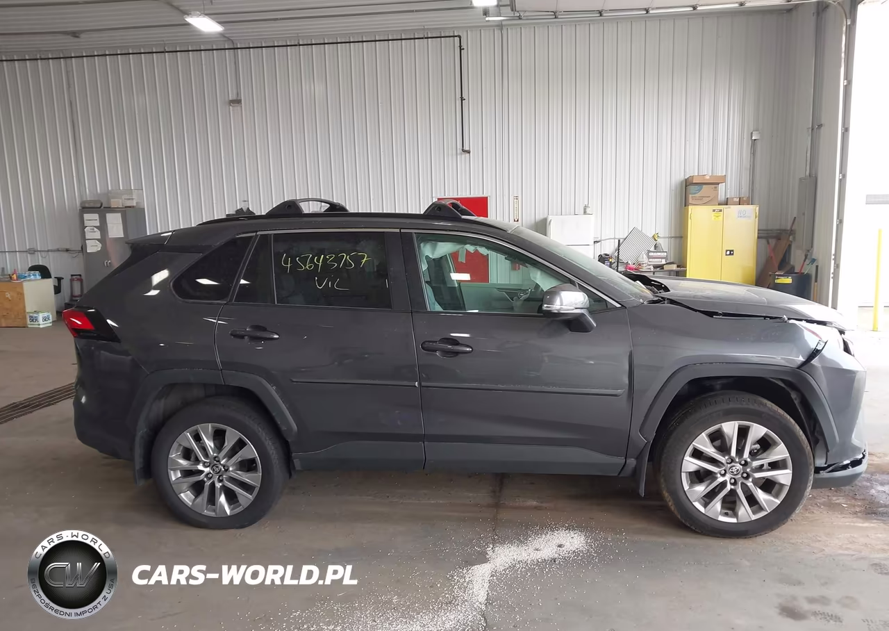 2025 Toyota Rav4 Xle Premium VIN:2T3A1RFV0SW517547 - 13