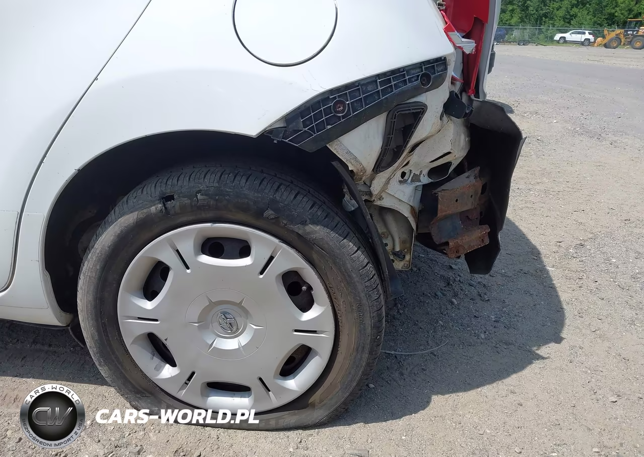 2010 Scion Xd VIN:JTKKU4B43AJ052263 - 13