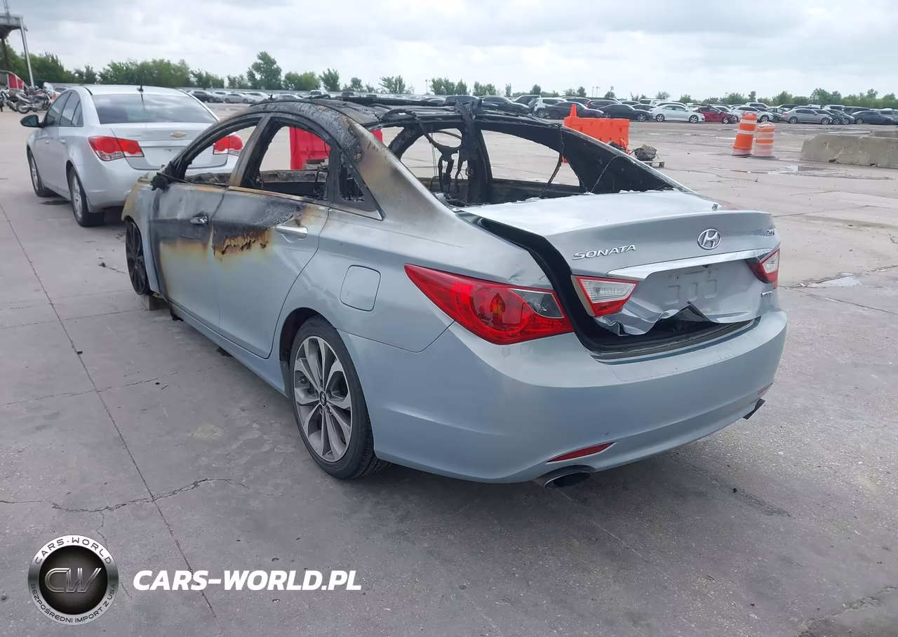 2013 Hyundai Sonata Limited 2.0T VIN:5NPEC4AB8DH582491 - 3