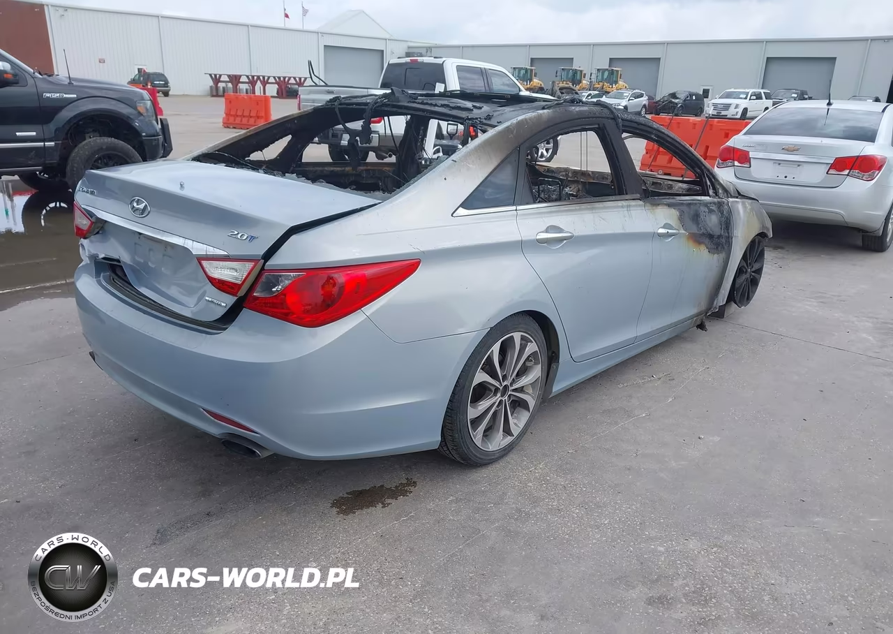 2013 Hyundai Sonata Limited 2.0T VIN:5NPEC4AB8DH582491 - 4