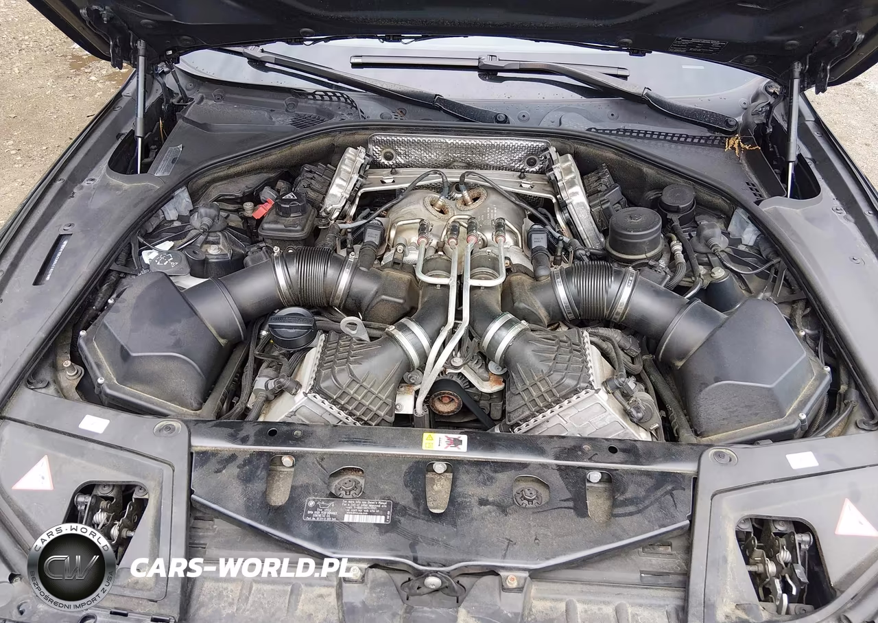 2013 BMW M5 VIN:WBSFV9C53DC773274 - 10