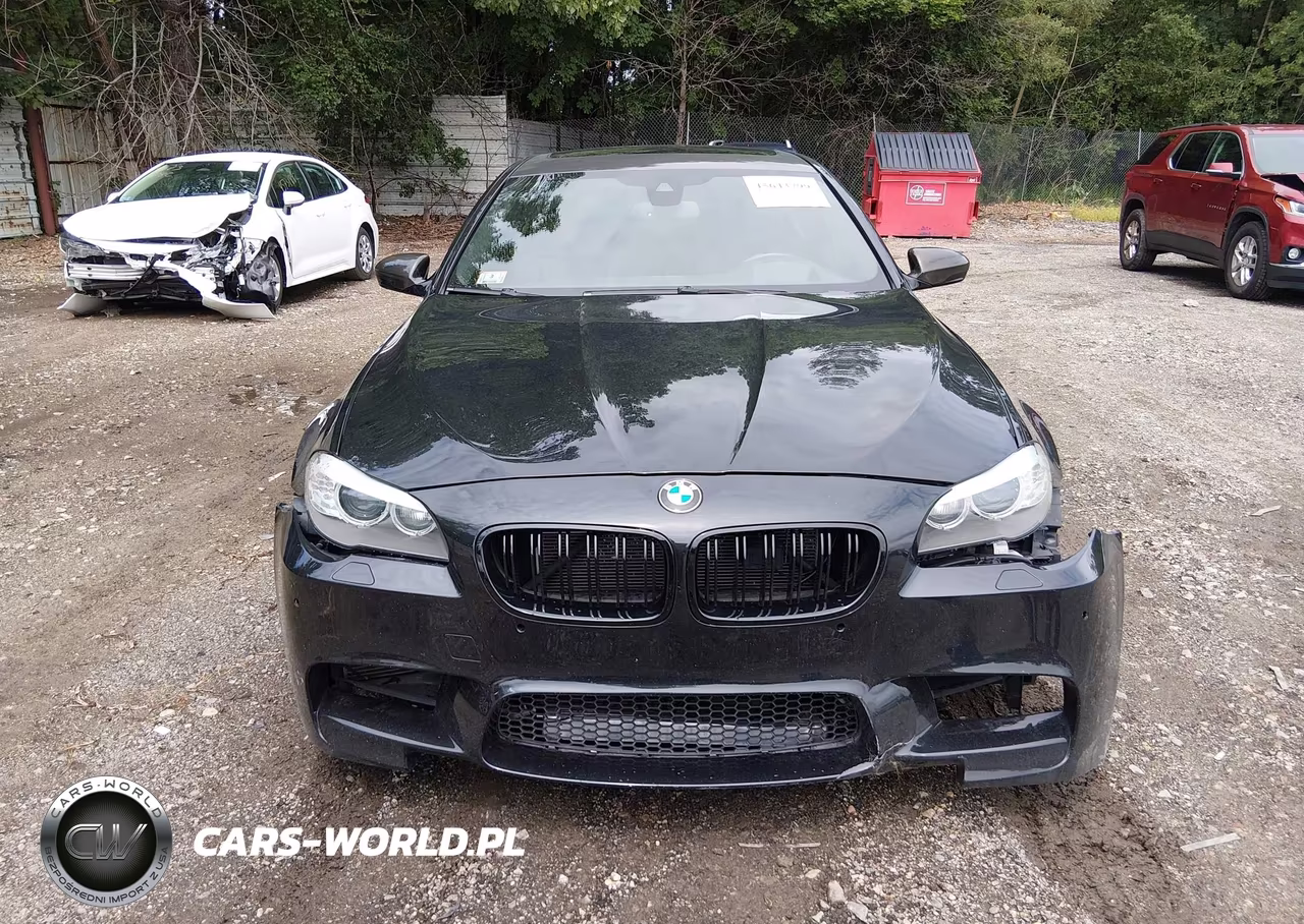 2013 BMW M5 VIN:WBSFV9C53DC773274 - 13