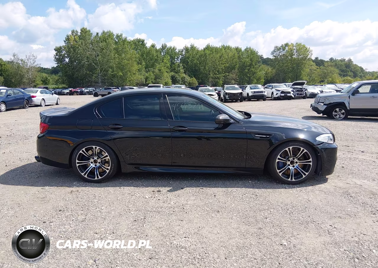2013 BMW M5 VIN:WBSFV9C53DC773274 - 14