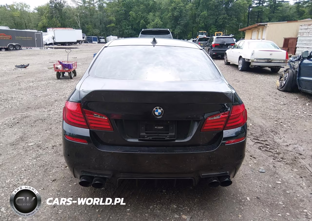 2013 BMW M5 VIN:WBSFV9C53DC773274 - 17
