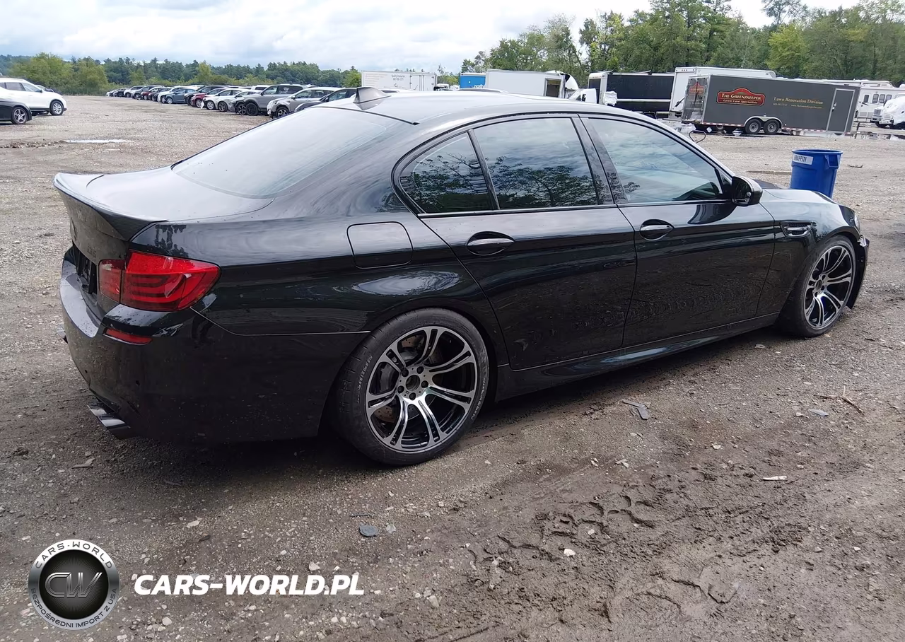 2013 BMW M5 VIN:WBSFV9C53DC773274 - 4
