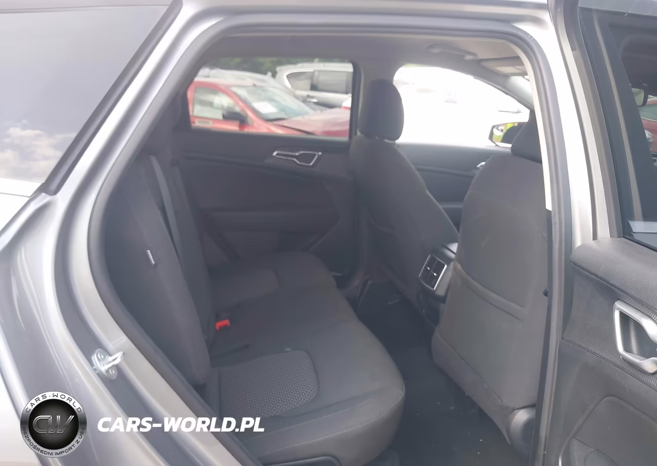 2024 Kia Sportage Lx VIN:KNDPU3DF2R7216892 - 8