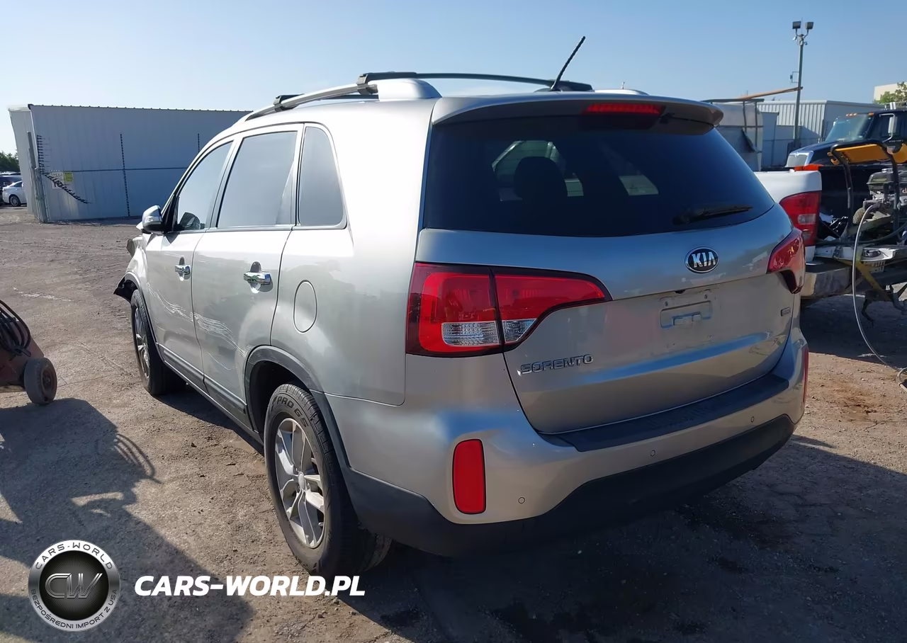 2014 Kia Sorento Lx VIN:5XYKT3A67EG447947 - 3