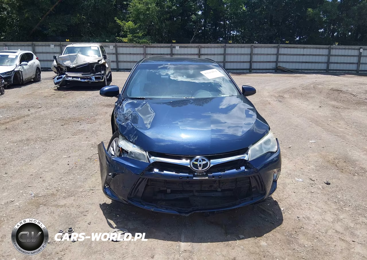 2015 Toyota Camry Le VIN:4T4BF1FKXFR492528 - 12