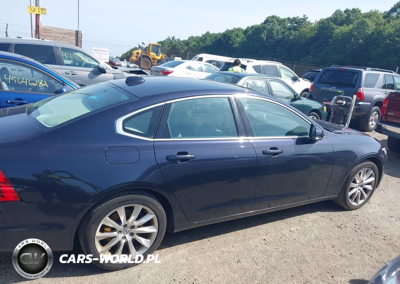 2017 Volvo S90 T6 Momentum VIN:YV1A22MK4H1005210 - 13