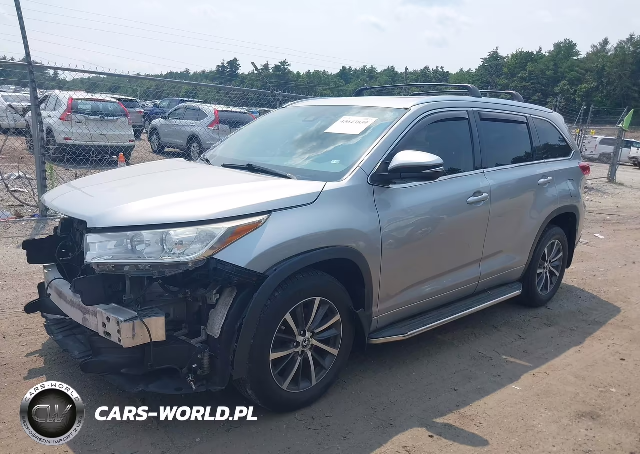 2017 Toyota Highlander Xle VIN:5TDJZRFH9HS478762 - 14