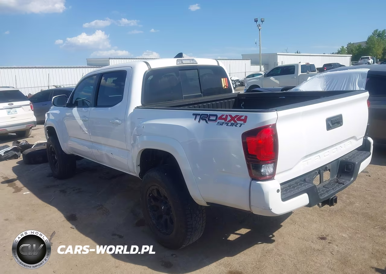 2018 Toyota Tacoma Trd Sport VIN:5TFCZ5AN2JX131126 - 15