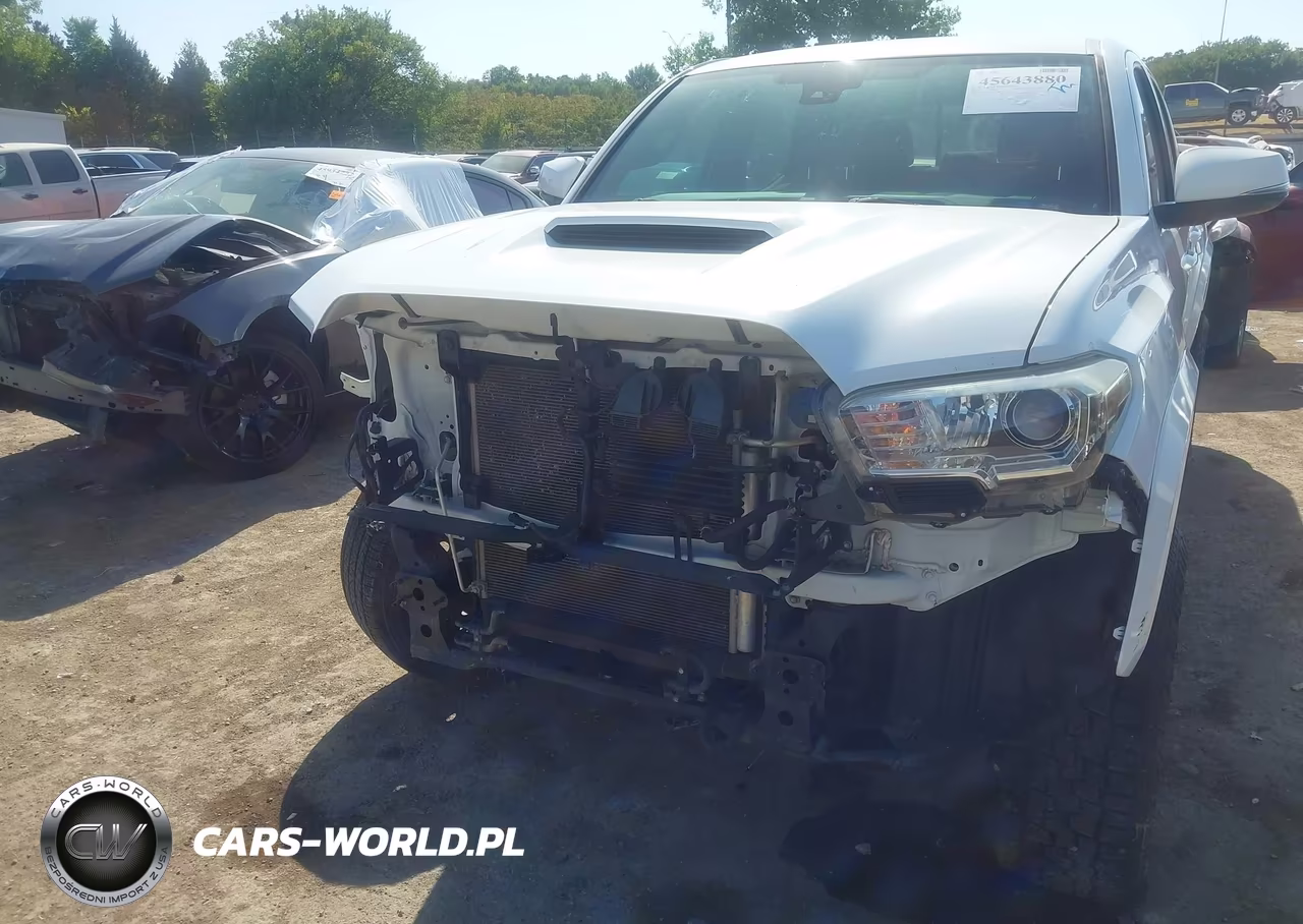 2018 Toyota Tacoma Trd Sport VIN:5TFCZ5AN2JX131126 - 6