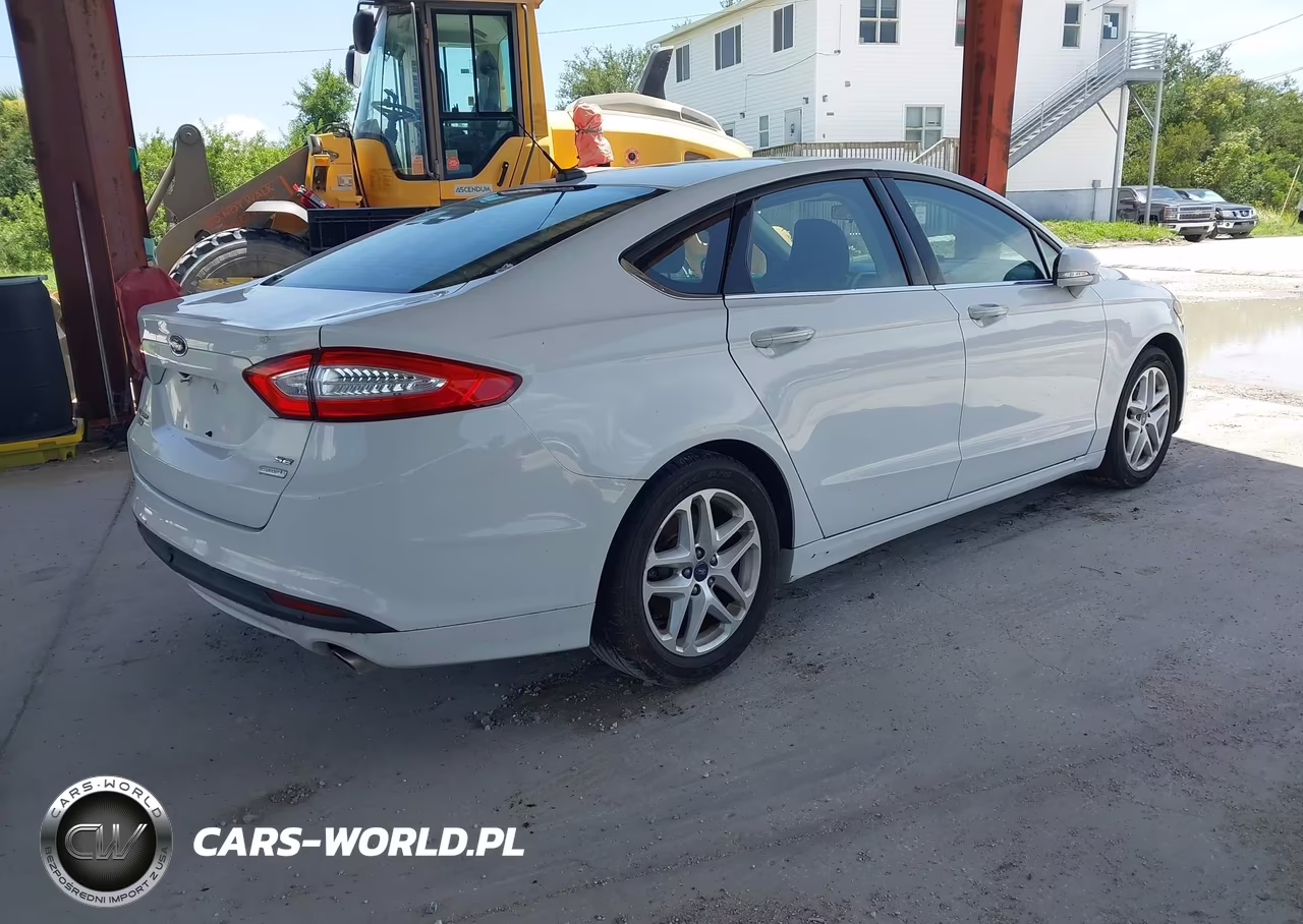2015 Ford Fusion Se VIN:1FA6P0HD3F5123970 - 4