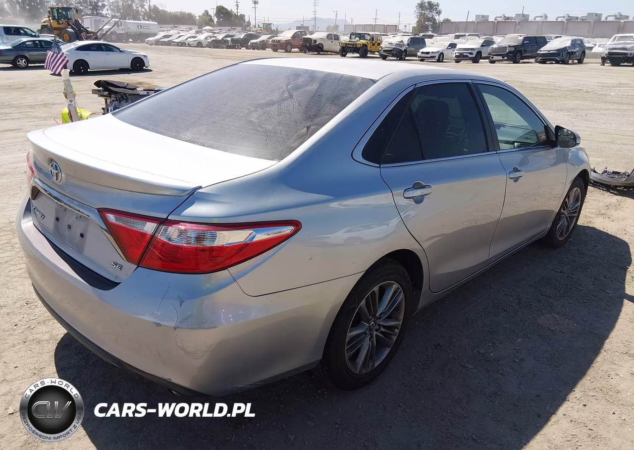 2017 Toyota Camry Se VIN:4T1BF1FKXHU378851 - 4