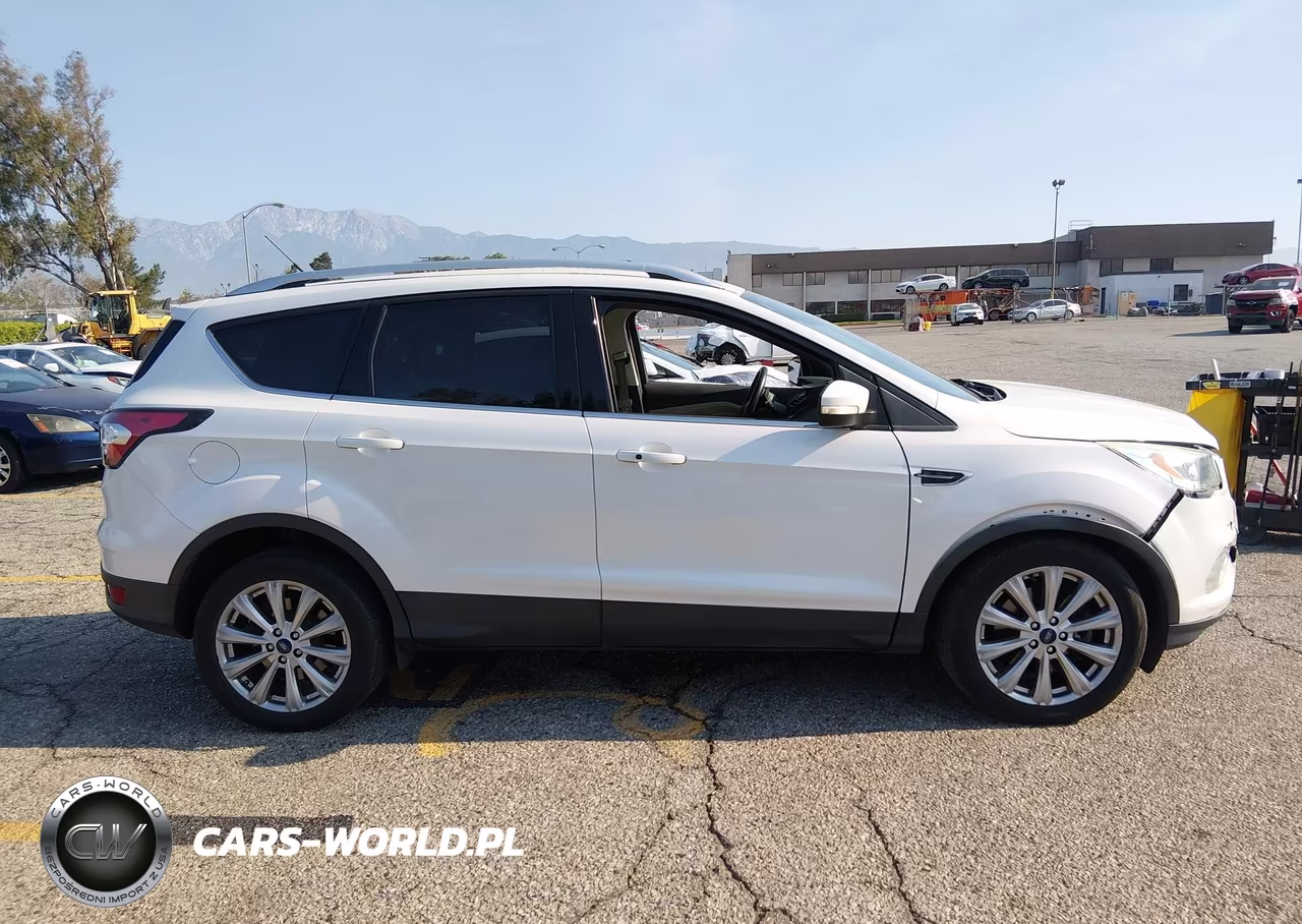 2017 Ford Escape Titanium VIN:1FMCU0J95HUA50827 - 13