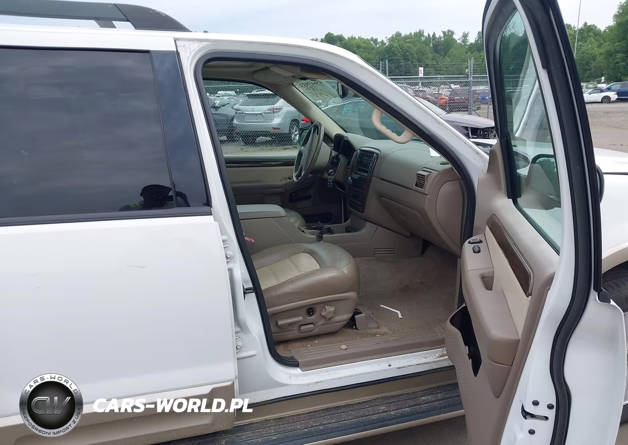 2005 Ford Explorer Eddie Bauer VIN:1FMZU74W95UA24540 - 5