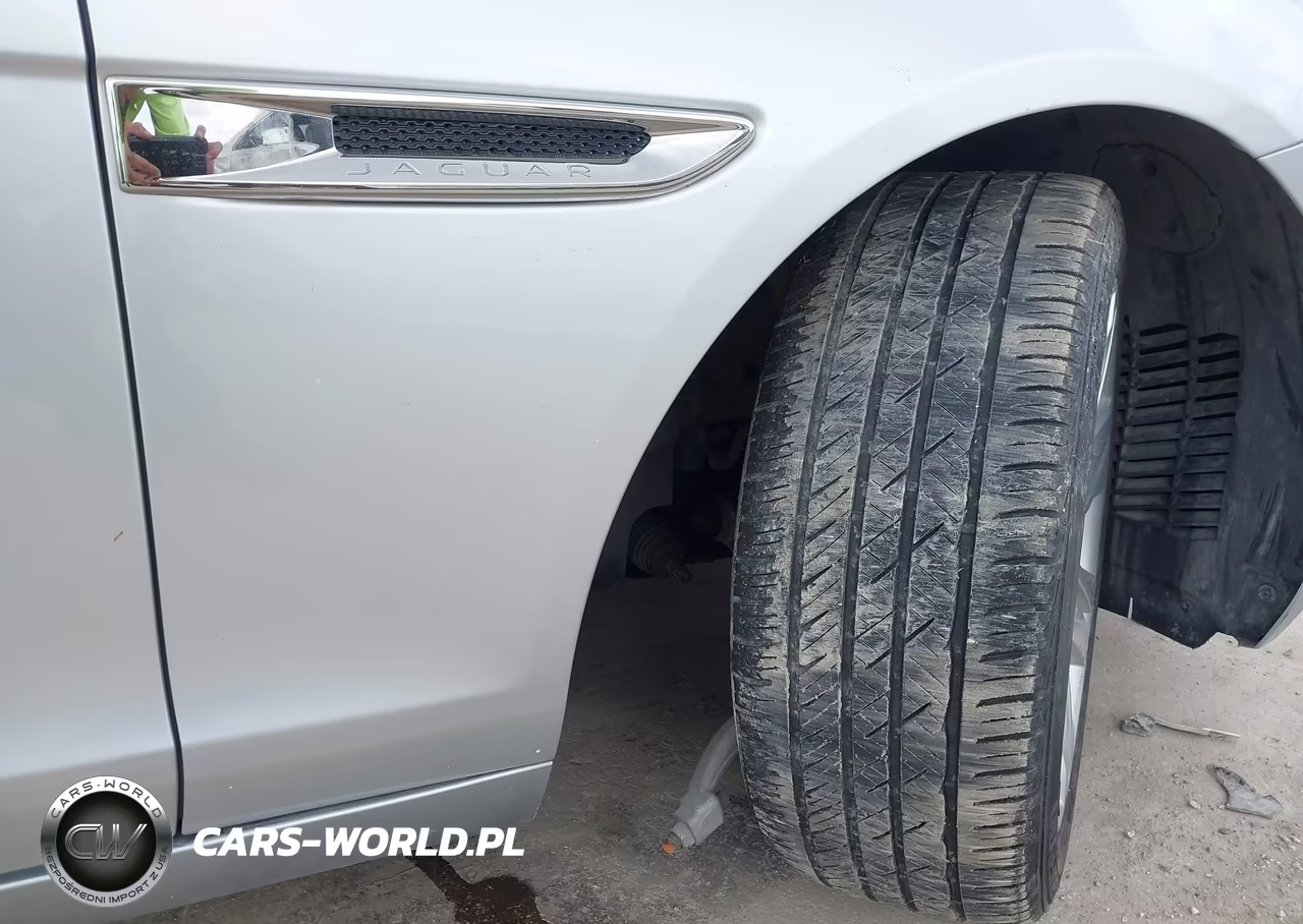 2017 Jaguar Xf 35T Premium VIN:SAJBD4BV9HCY44644 - 17