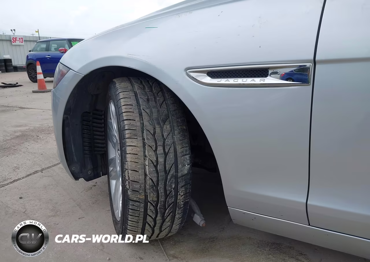 2017 Jaguar Xf 35T Premium VIN:SAJBD4BV9HCY44644 - 6