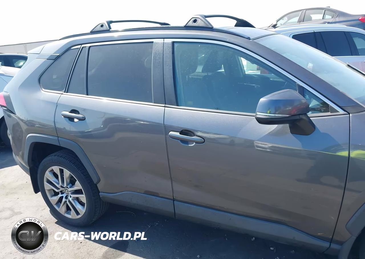 2022 Toyota Rav4 Xle Premium VIN:2T3C1RFV0NC186032 - 14