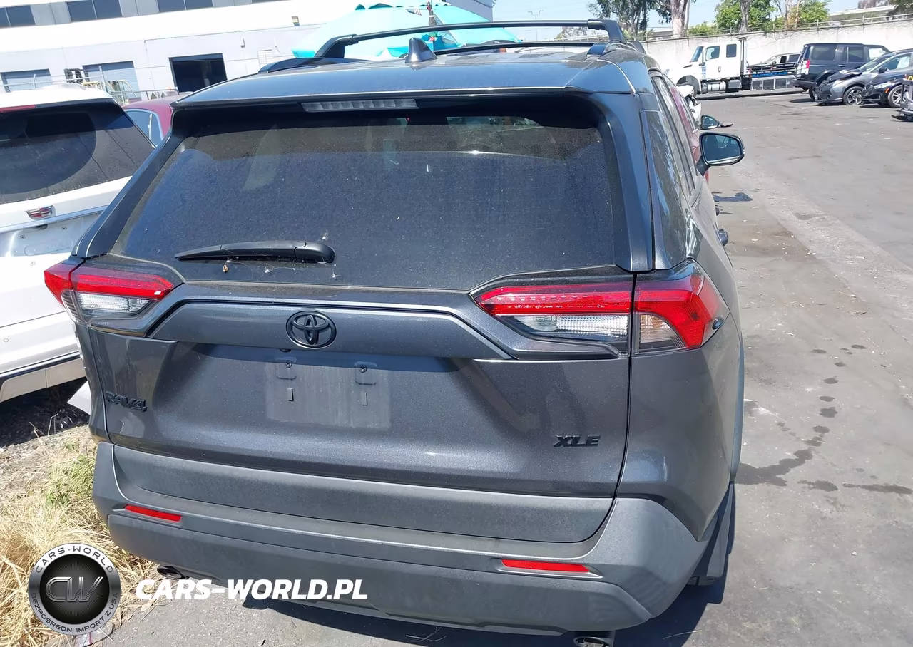 2022 Toyota Rav4 Xle Premium VIN:2T3C1RFV0NC186032 - 17