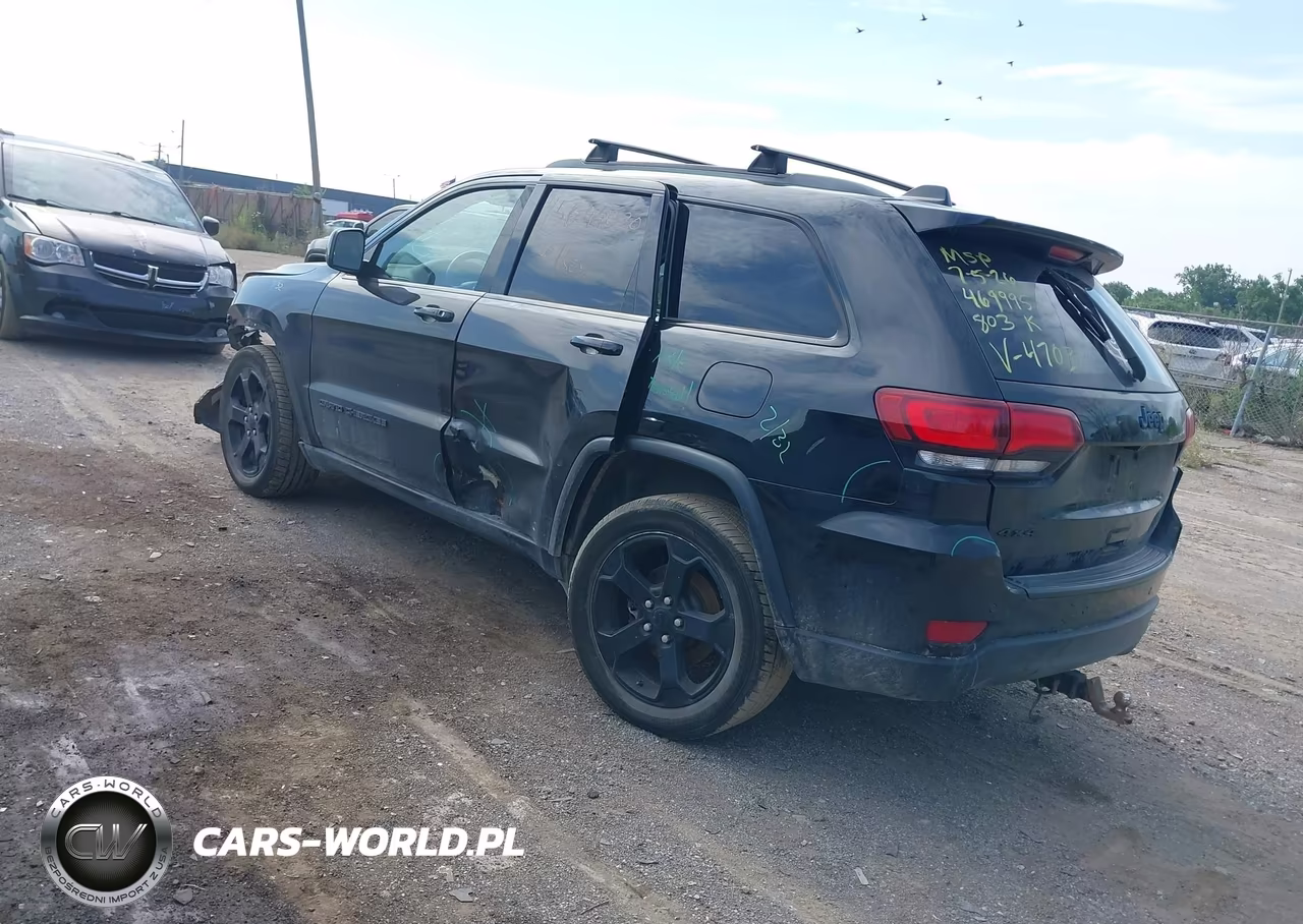 2019 Jeep Grand Cherokee Upland 4X4 VIN:1C4RJFAG6KC544703 - 3