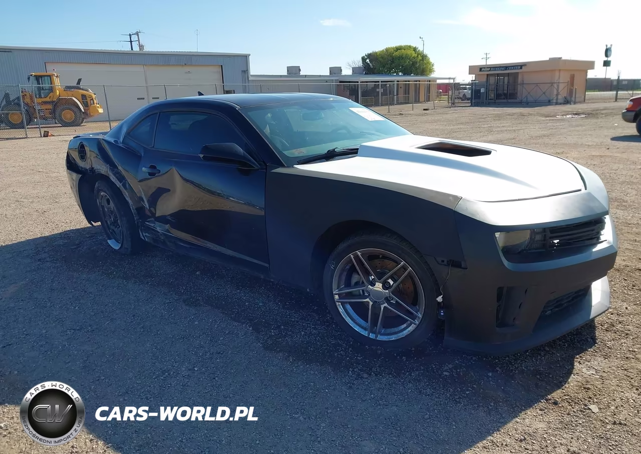 2013 Chevrolet Camaro 1Ls – zdjęcie 1 z 17