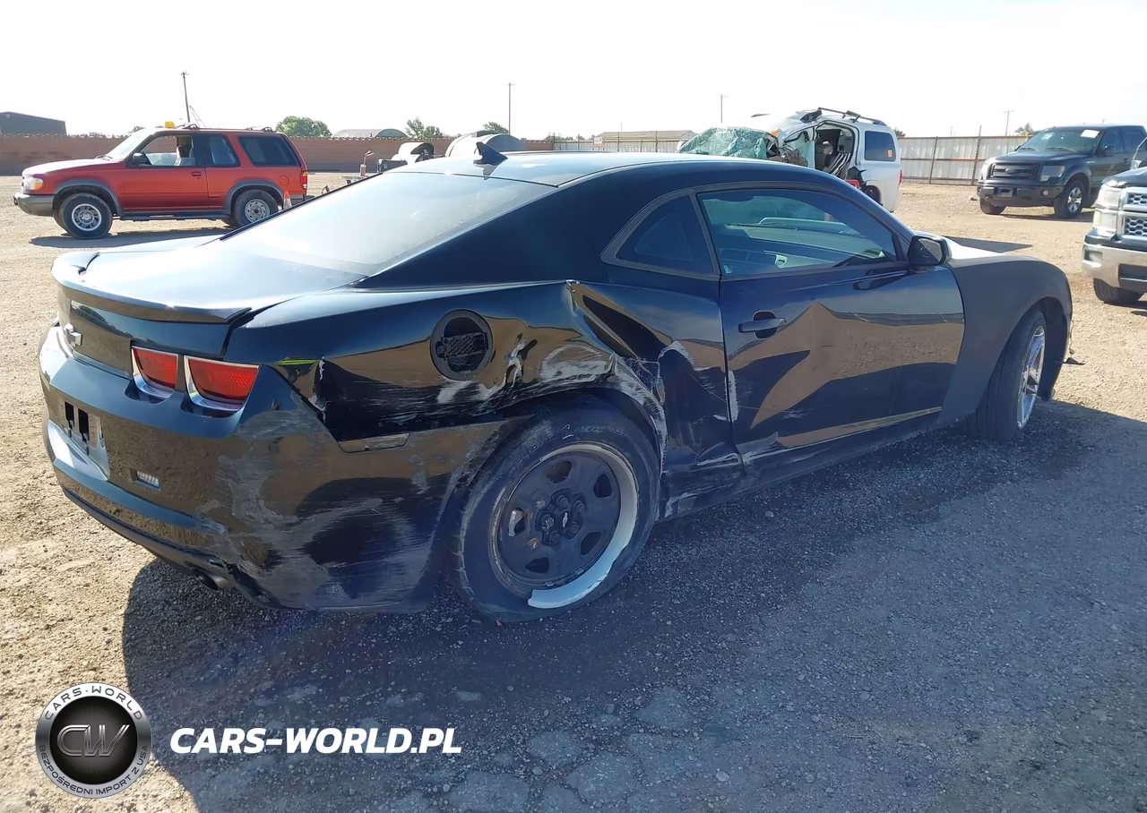 2013 Chevrolet Camaro 1Ls VIN:2G1FE1E38D9129886 - 4