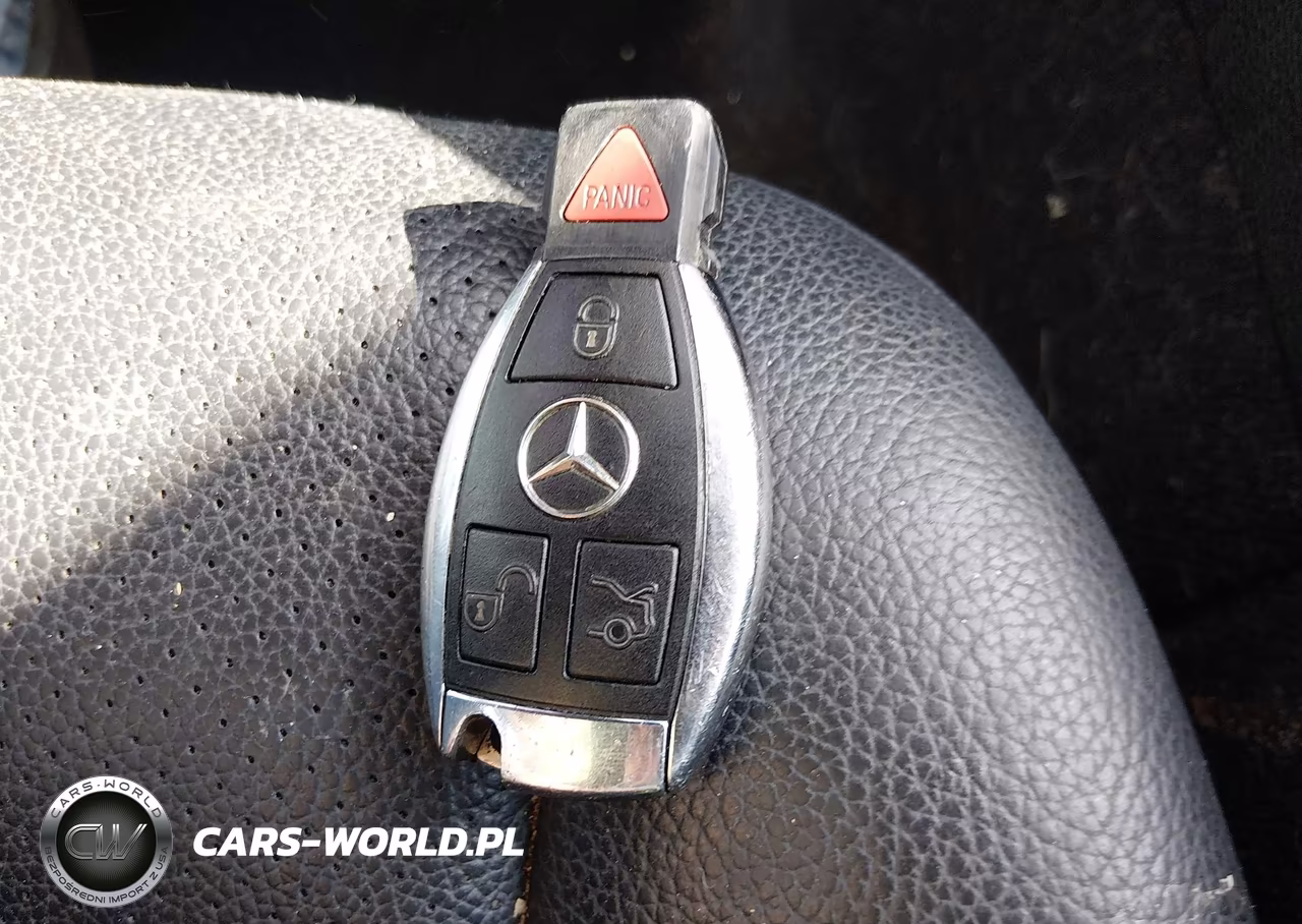 2010 Mercedes-Benz C 300 Sport 4Matic VIN:WDDGF8BB6AR126182 - 11