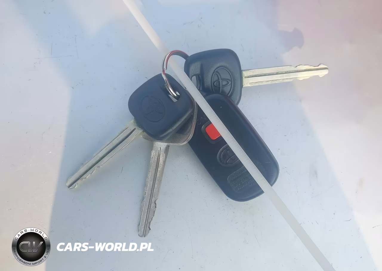 2003 Toyota Camry Le VIN:4T1BE32K03U702497 - 11