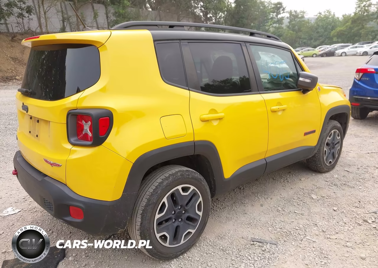 2016 Jeep Renegade Trailhawk VIN:ZACCJBCTXGPD66144 - 4