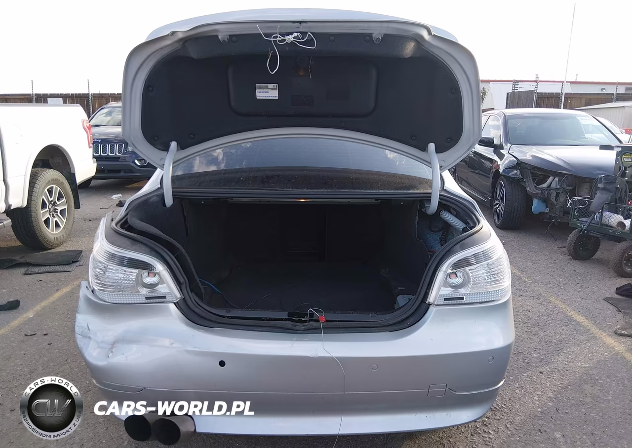 2006 BMW 525Xi VIN:WBANF33586B999166 - 17