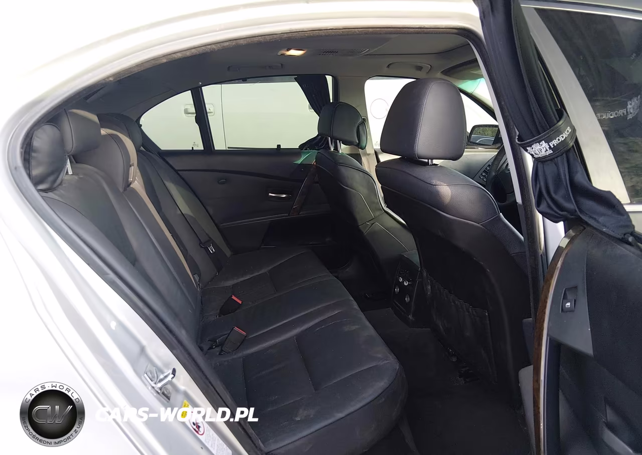 2006 BMW 525Xi VIN:WBANF33586B999166 - 8