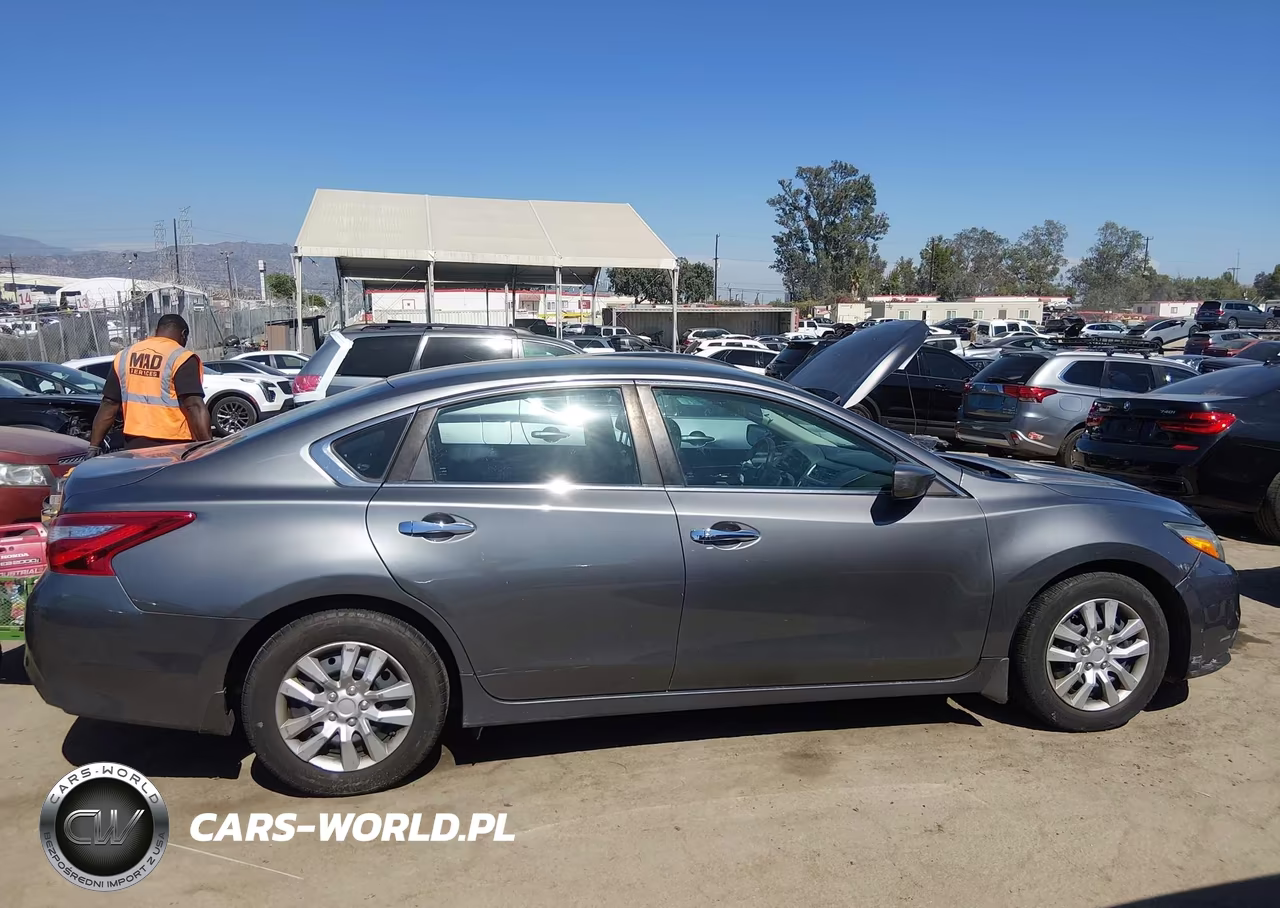 2016 Nissan Altima 2.5 S VIN:1N4AL3AP8GC195904 - 12