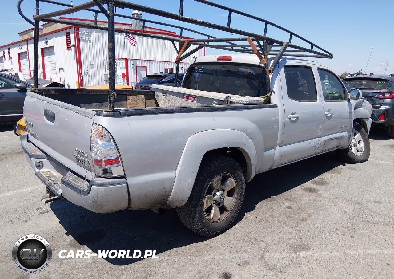 2005 Toyota Tacoma Prerunner V6 VIN:5TEKU72N25Z019459 - 4