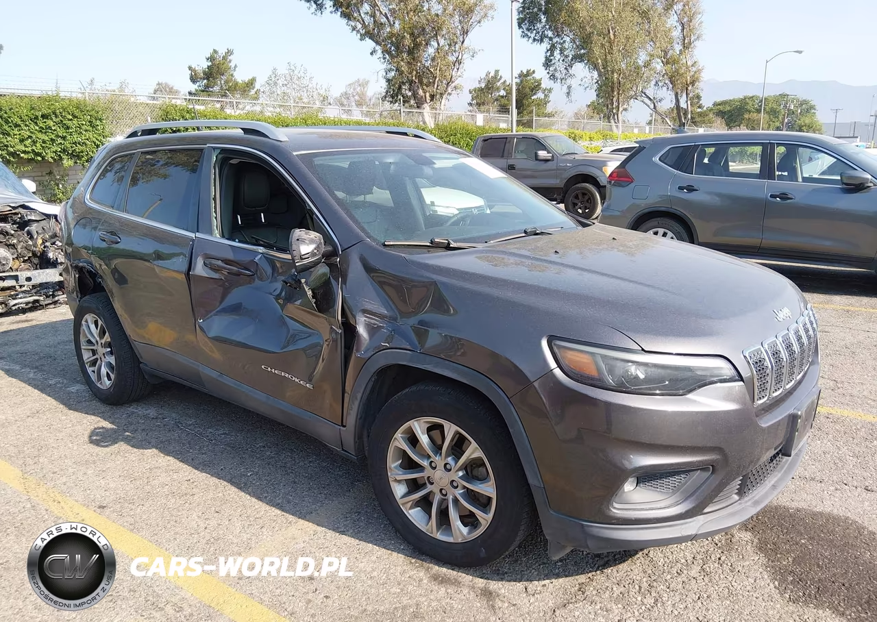 2019 Jeep Cherokee Latitude Plus Fwd VIN:1C4PJLLB1KD130214 - 1