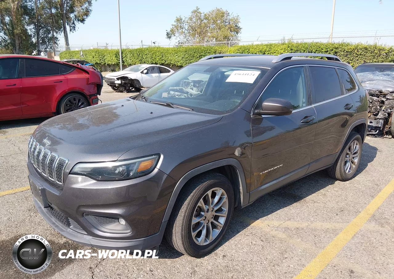 2019 Jeep Cherokee Latitude Plus Fwd VIN:1C4PJLLB1KD130214 - 2