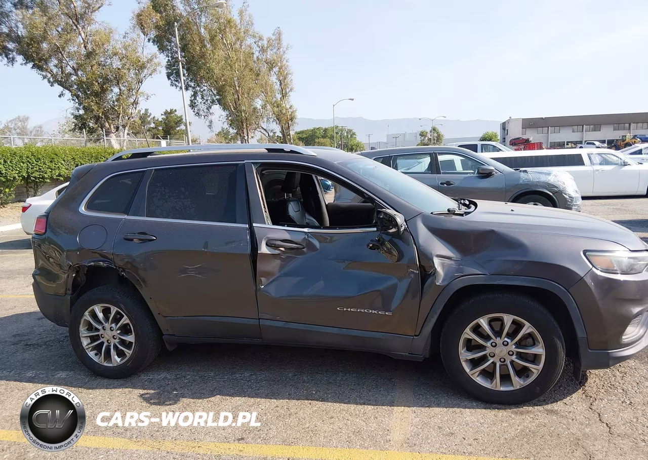 2019 Jeep Cherokee Latitude Plus Fwd VIN:1C4PJLLB1KD130214 - 6