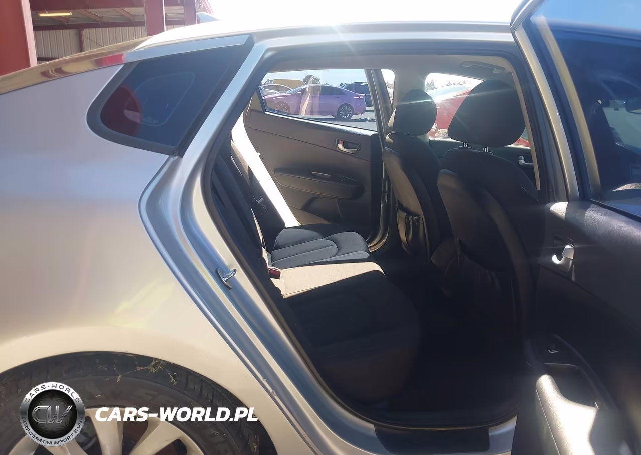 2016 Kia Optima Lx VIN:5XXGT4L32GG066206 - 8