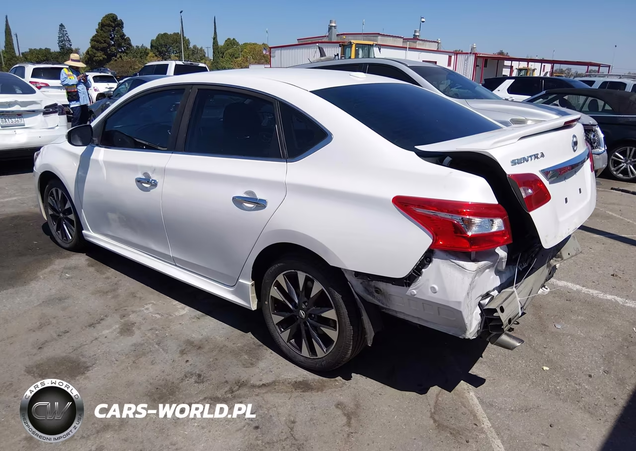 2017 Nissan Sentra Sr Turbo VIN:3N1CB7AP6HY204088 - 3